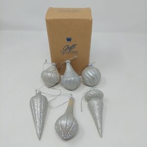 Avon Gift Collection Set Of Six Glittery Ornaments Silver Sparkly Bulbs